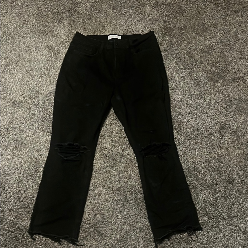 Sleek Black Straight Leg Jeans with Classic Fit